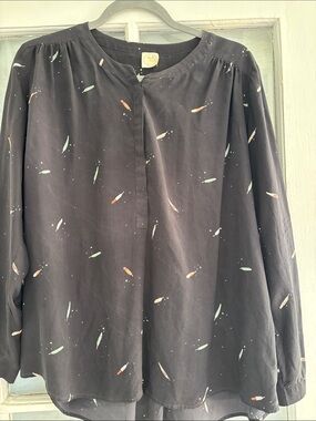 Des Petits Hauts 100% Silk grey Feather Print Blouse | French Chic